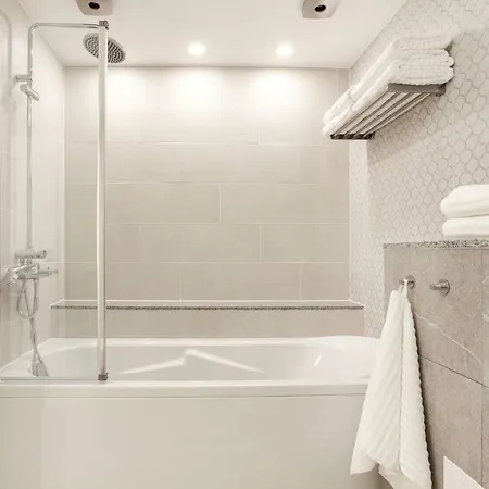 Luxury For Everyone - Hills Park Lux 3 アパート
